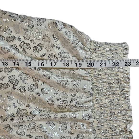 Michael Kors Top Womens Medium‎ Silver Glitter Paisley Short Sleeve Pullover - Picture 7 of 8